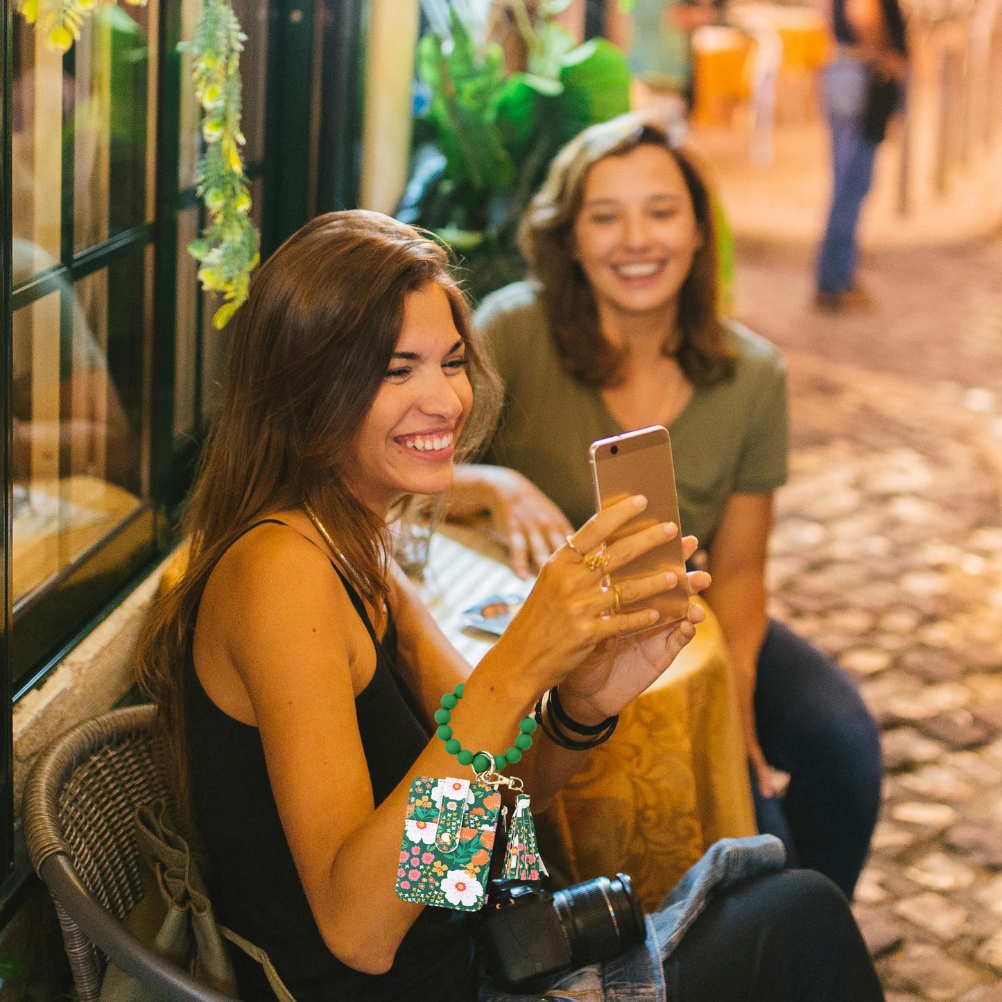 Beaded Keychain Wallet – Silicone Beaded Wristlet with Card Holder, Tassel & Key Ring, Black / Mint Green / Floral Dark Green